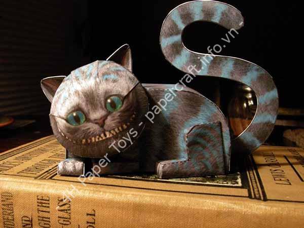 Alice in Wonderland: Cheshire Cat Paper Toy