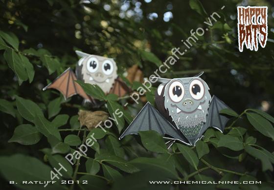 Happy Bats - Paper toy with printable template